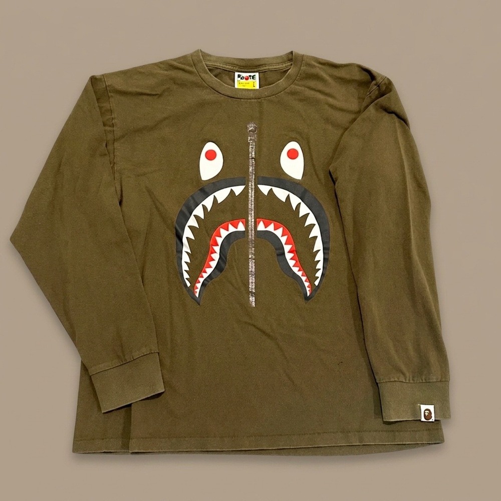 A Bathing Ape BAPE Shark Face Long Sleeve T-Shirt Olive Green Mens Size Large